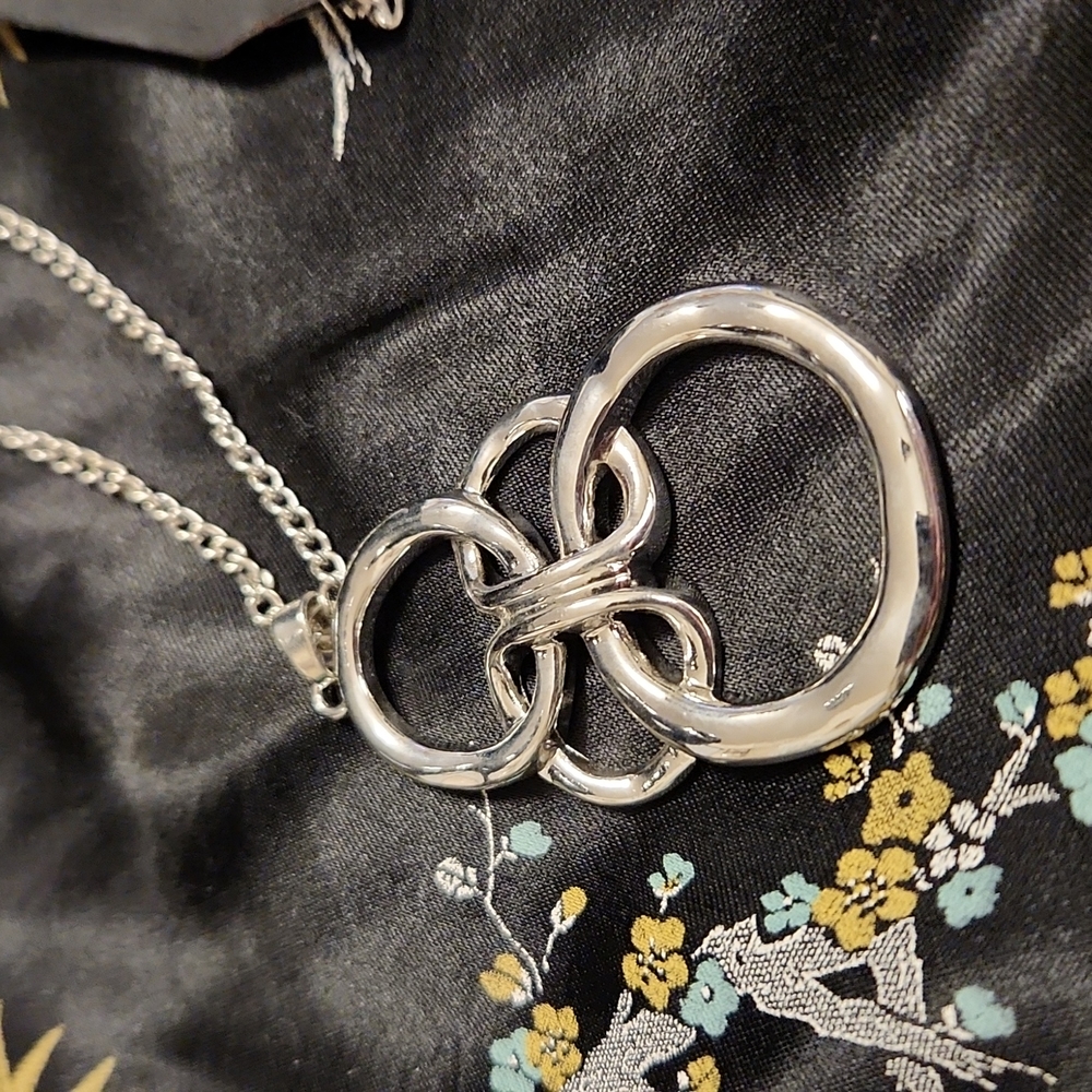 Paparazzi Silvertone Necklace